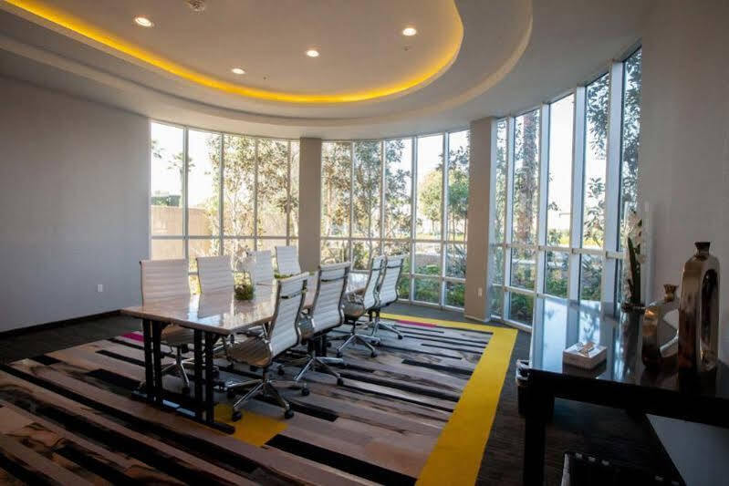 Holiday Inn Express & Suites Anaheim Resort Area By Ihg Exteriér fotografie